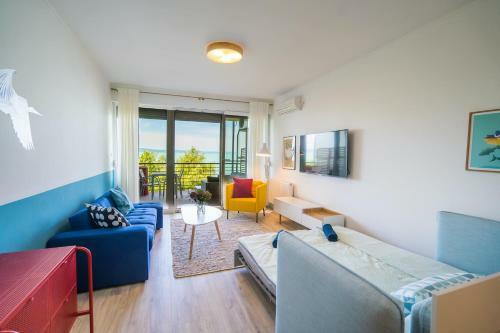 Bltn Panorama Apartment