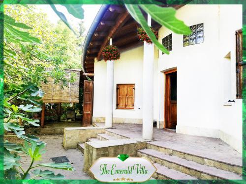 The Emerald Villa