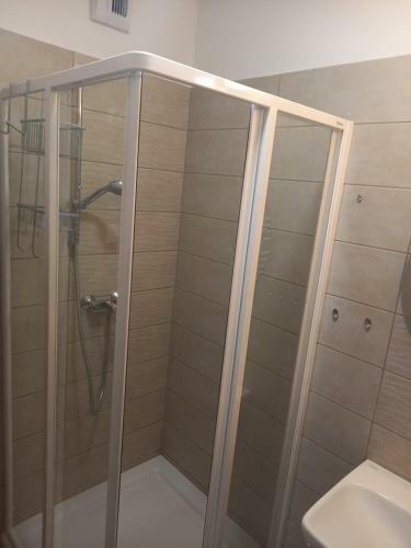 Miller Apartman Ez�stpart