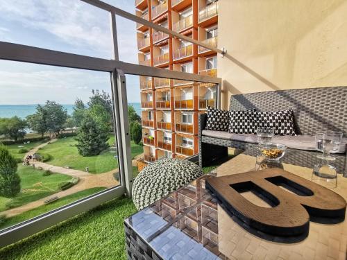 Sz�n-aranyh�d Apartman