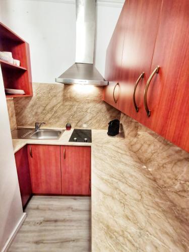 Sz�n-aranyh�d Apartman