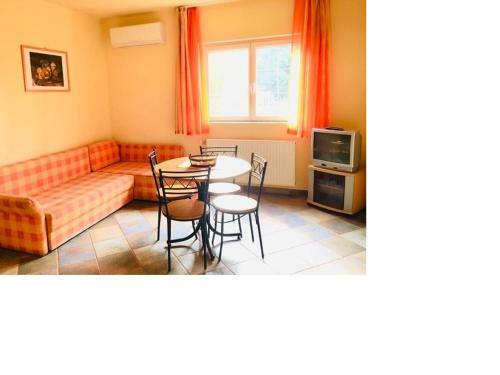 Szl 119 Apartmanok