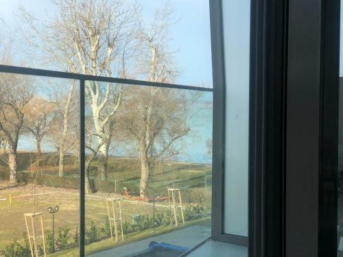 Apartamento Golden Beach Resort, Si�fok Lakeside/pool/balcony