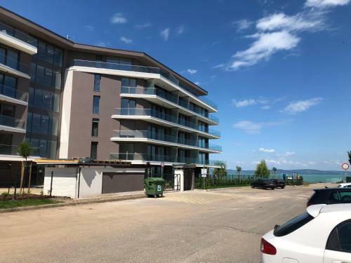 Apartamento Golden Beach Resort, Si�fok Lakeside/pool/balcony