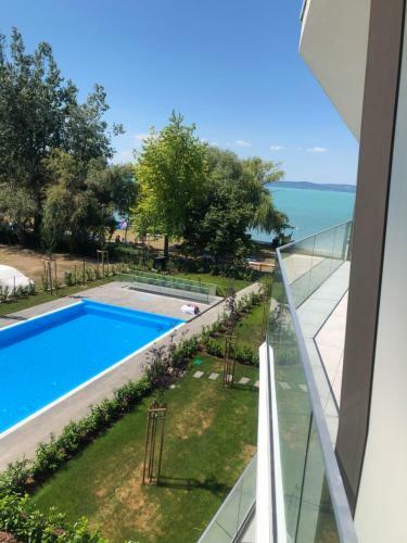Apartamento Golden Beach Resort, Si�fok Lakeside/pool/balcony