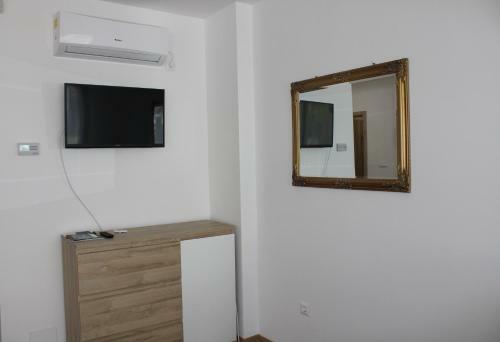 Nella Apartman