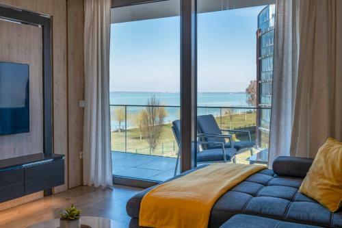 Mf Coral Beach Apartment