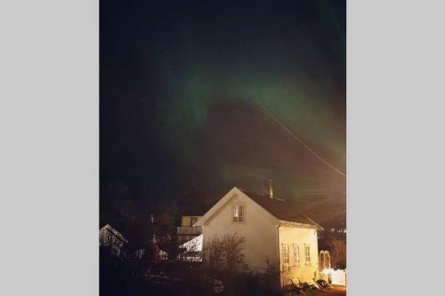 Nydelig Hytte I Kabelv�g Lofoten