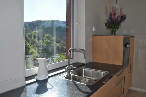 Hei Og Hav - I Torbj�rn Egners Ferierike