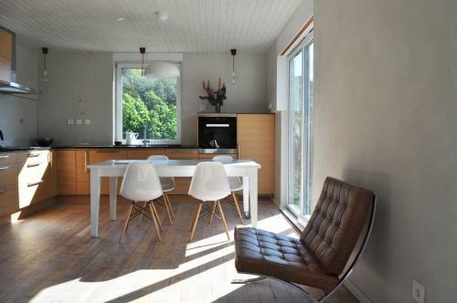 Hei Og Hav - I Torbj�rn Egners Ferierike