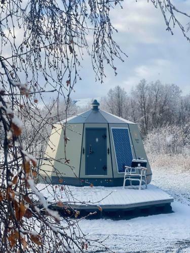Lodge North Experience Basecamp