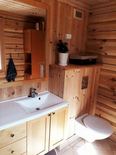 Blazerbu Four-bedroom Chalet