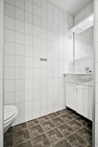 Stetind - Modern Apartment With Free Parking