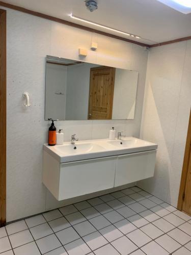 Apartamento Trolltunga Fjordview