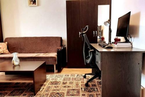 Apartamento Spacious Quiet Flat, Free Parking Included