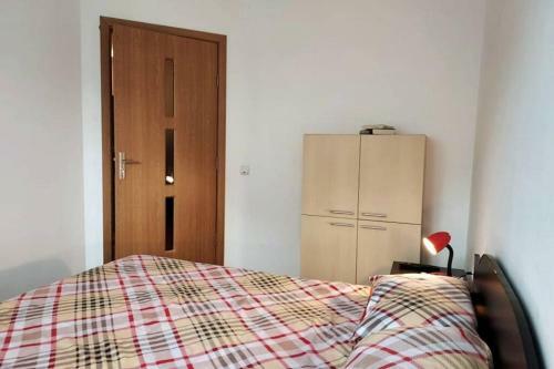 Apartamento Spacious Quiet Flat, Free Parking Included