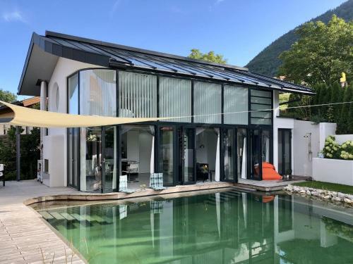Poolhaus