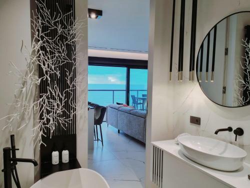 Baltic View Luxury Apartment Gardenia Front