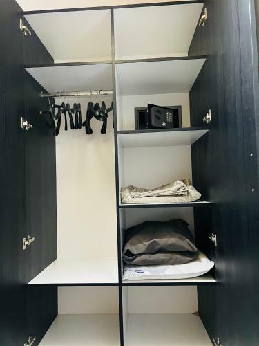 Reny's Studio Apartments