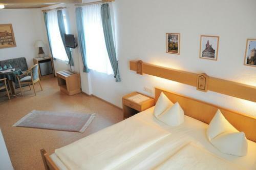 Hostal Gasthaus Tauberstube