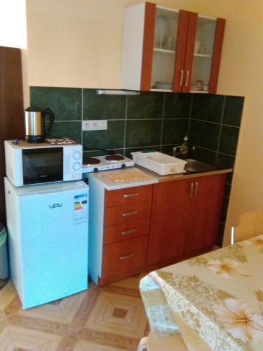 Chatky A Apartm�ny Pod Star�m Orechom - Camp