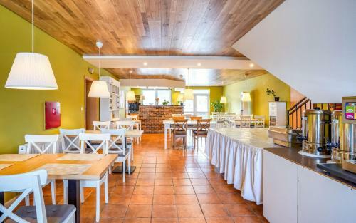 Hostal Apartm�ny Karmon Park
