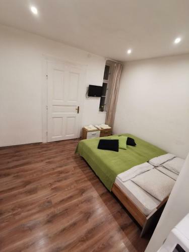 Apartm�ny 77