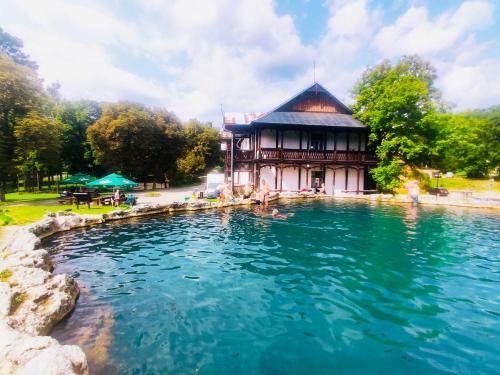 Hostal Penzi�n Bach