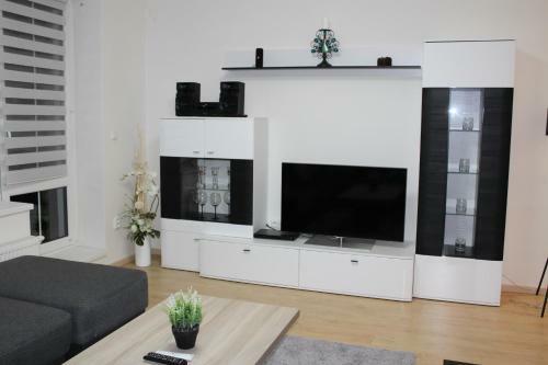 Paulina Apartments