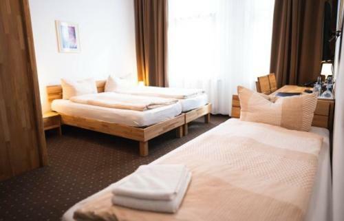 Hostal Pension Marktplatz R�sselsheim