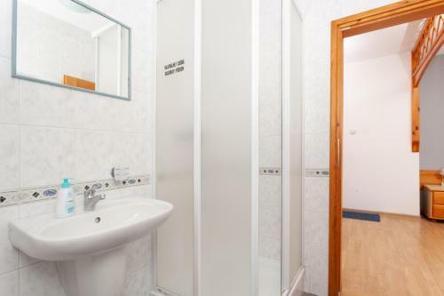 Hostal Penzi�n Javor