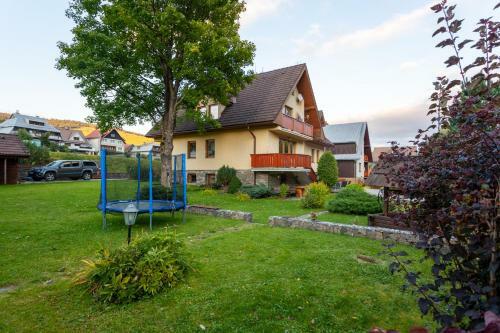 Hostal Penzi�n Javor