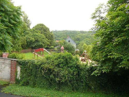 Apartamentos O11- Gro�z�gige Fewo Im K�nstlerhaus