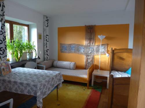 Apartamentos O11- Gro�z�gige Fewo Im K�nstlerhaus