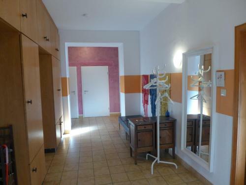 Apartamentos O11- Gro�z�gige Fewo Im K�nstlerhaus