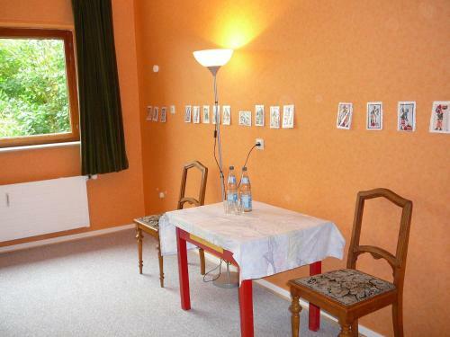 Apartamentos O11- Gro�z�gige Fewo Im K�nstlerhaus