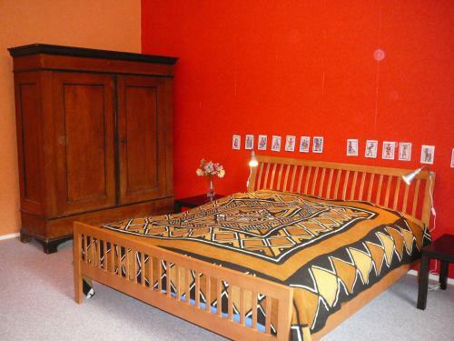Apartamentos O11- Gro�z�gige Fewo Im K�nstlerhaus
