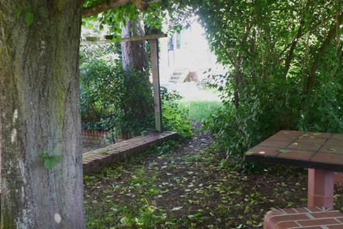 Apartamentos O11- Gro�z�gige Fewo Im K�nstlerhaus