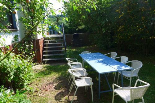 Apartamentos O11- Gro�z�gige Fewo Im K�nstlerhaus