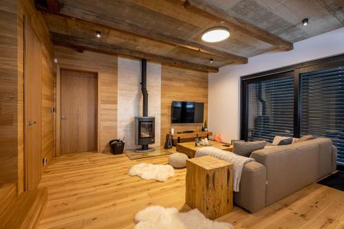 Villa Kino Strba Apartments