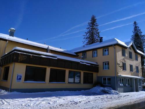 Hostal Gasthof Hirschen