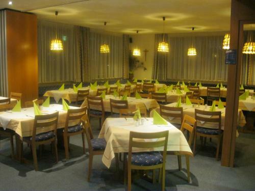 Hostal Gasthof Hirschen
