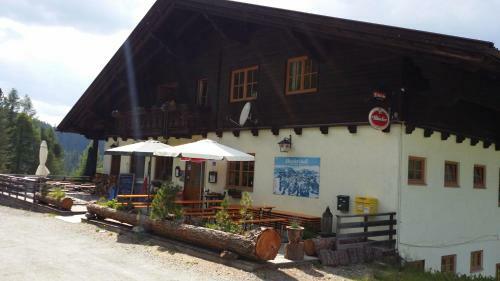 Hostal Gasthof Alpl