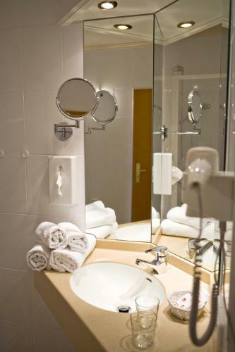 Hotel Neuwarft