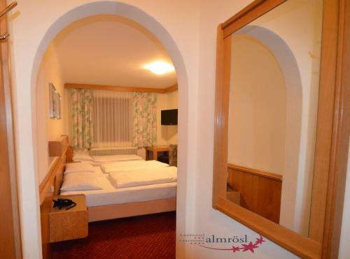 Landhotel Und Aparthotel Almr�sl