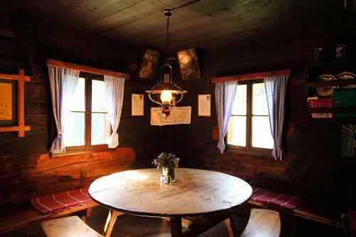 Landhotel Und Aparthotel Almr�sl
