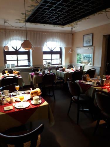 Hostal Hotel To Olen Sl��s Dageb�ll