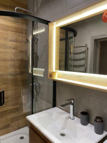 Apartamenti On Voli 100m.kv. Centr!