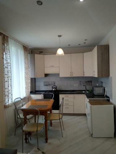 Apartment Ivashchenka 1a