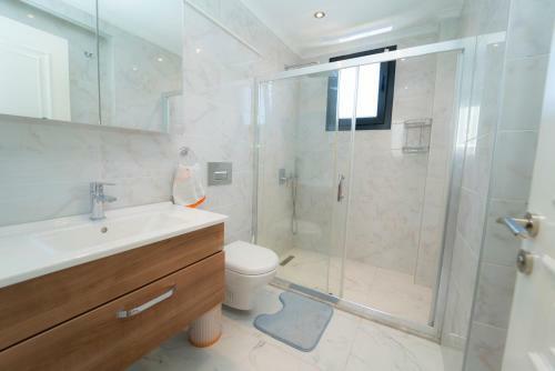 3 Bedroom Triplex Villa
